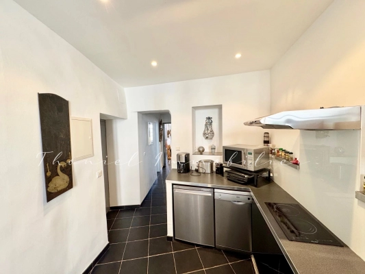 à vendre appartement Grimaud - À vendre : Appartement de charme de 112 m2 dans le village de Grimaud avec vue panoramique