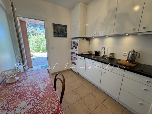 à vendre appartement Gassin - Grand appartement de 82 m2 avec jardin dans une résidence avec piscine