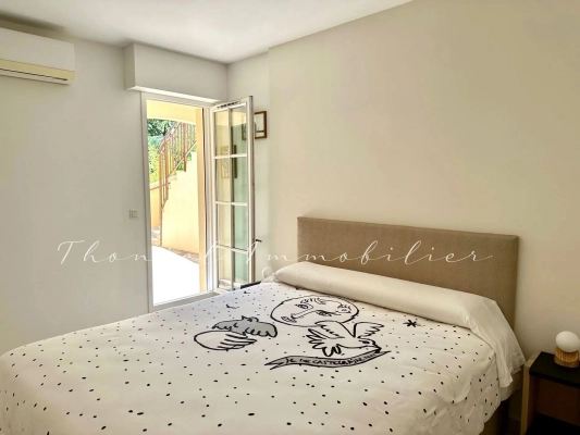 à vendre appartement Grimaud - A vendre : Appartement de standing 93 m² avec extérieur et parking