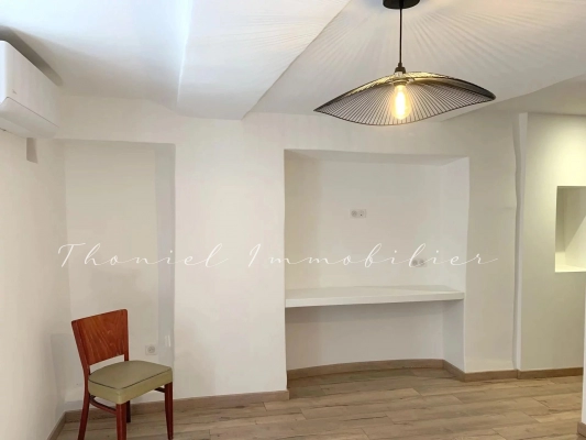 à vendre maison de village Grimaud - À vendre Maison de village rénovée dans Grimaud