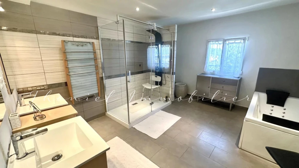 Agence immobilière Grimaud | Thoniel Immobilier | vente Maison village La Garde-Freinet