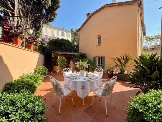 à vendre maison de village Grimaud - A vendre : Maison de village de caractère – Vue Panoramique et Calme