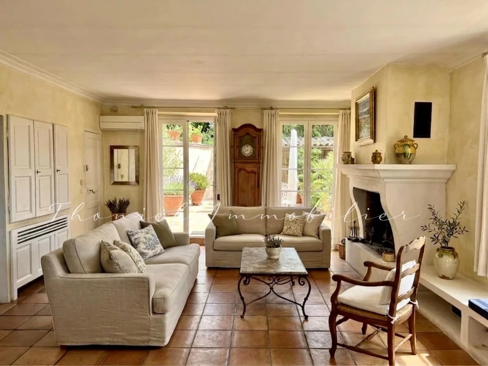 Agence immobilière Grimaud | Thoniel Immobilier | vente Maison village Grimaud