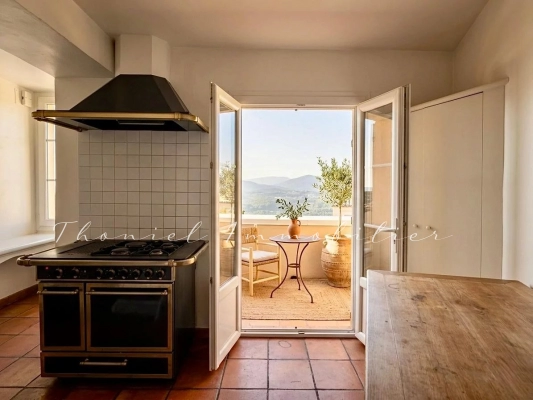 à vendre maison de village Grimaud - A vendre : Maison de village de caractère – Vue Panoramique et Calme