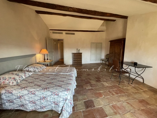 à vendre maison de village Grimaud - Magnifique maison de maître avec jardin et bassin à vendre à Grimaud