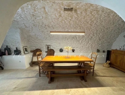 à vendre maison de village La Garde-Freinet - À vendre au cœur de La Garde-Freinet – Maison de village authentique avec terrasses, garage et studio indépendant