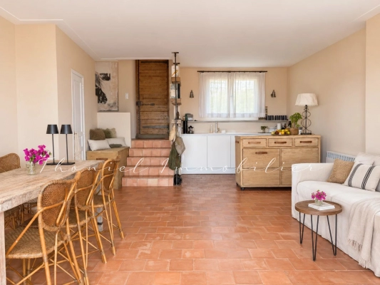 Vente maison de village Grimaud - Charmante maison de village de 63 m² avec vue au cœur de Grimaud