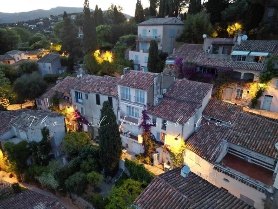 Agence immobilière Grimaud | Thoniel Immobilier | vente Maison village Grimaud