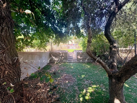à vendre maison de village La Garde-Freinet - Maison de village de 90 m² à vendre à La Garde-Freinet avec grand garage et jardin