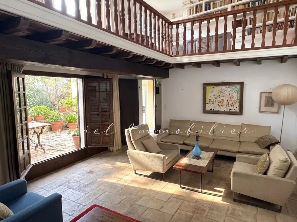 Agence immobilière Grimaud | Thoniel Immobilier | vente Maison village Grimaud