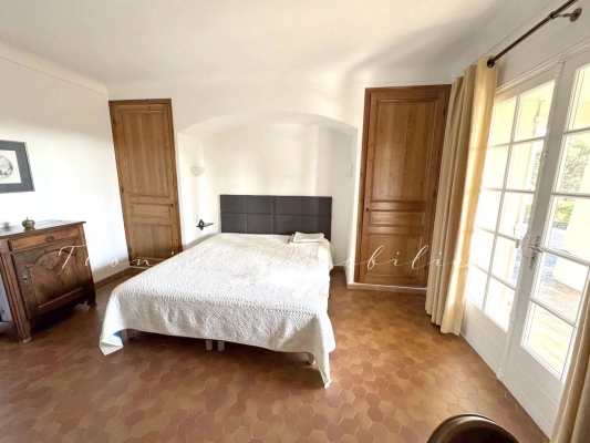 à vendre maison, villa Grimaud - Propriété de 310 m2 à vendre proche du village de Grimaud