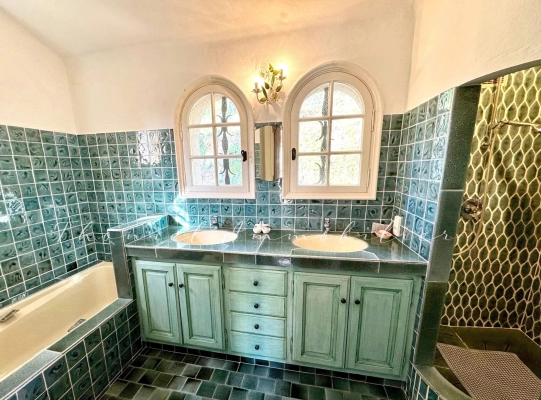 à vendre maison, villa Grimaud - Propriété de 310 m2 à vendre proche du village de Grimaud
