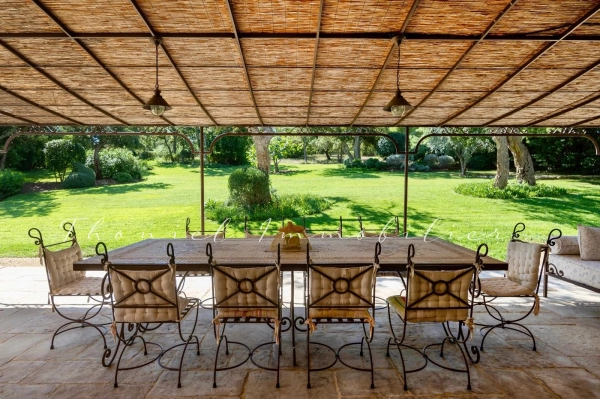à vendre maison, villa Grimaud - Demeure provençale à vendre dans un domaine confidentiel proche des plages à Grimaud