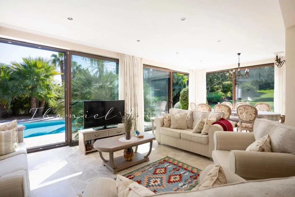 Agence immobilière Grimaud | Thoniel Immobilier | vente Maison Grimaud