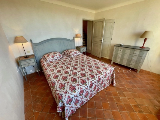 à vendre maison, villa Grimaud - Magnifique maison de maître avec jardin et bassin à vendre à Grimaud