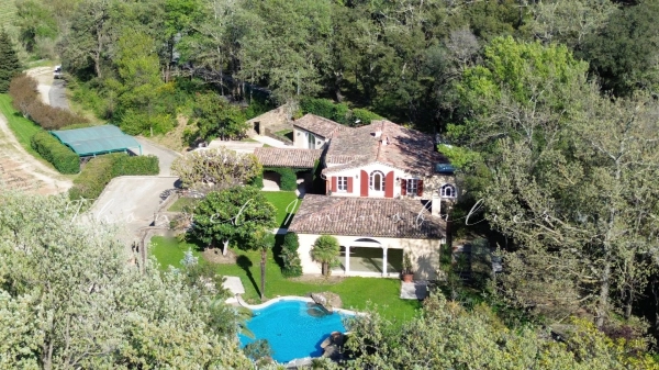 à vendre maison, villa Grimaud - Exceptionnelle propriété de caractère à vendre