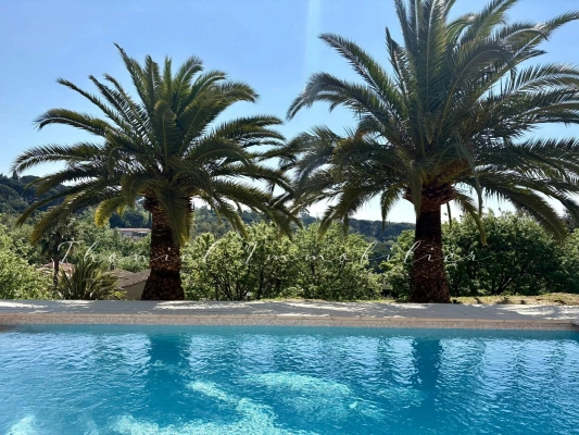 à vendre maison, villa Grimaud - Villa Provençale de Charme – Vue Dégagée sur le Village de Grimaud