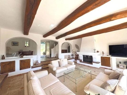à vendre maison, villa Grimaud - Villa Provençale de Charme – Vue Dégagée sur le Village de Grimaud