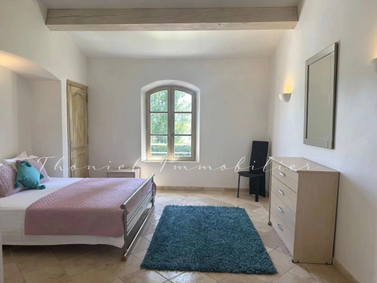 à vendre maison, villa Grimaud - Villa 4 chambres avec piscine, entre village et mer à la vente à Grimaud