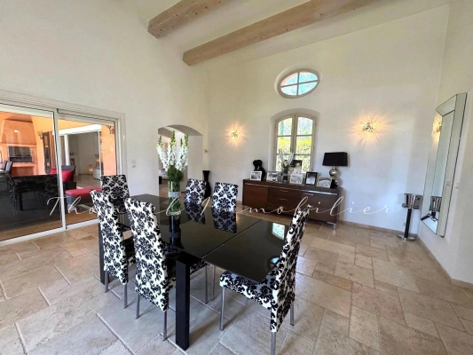 à vendre maison, villa Grimaud - Villa 4 chambres avec piscine, entre village et mer à la vente à Grimaud