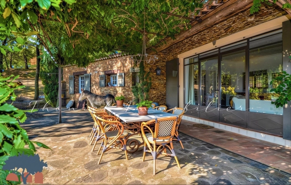 à vendre maison, villa La Garde-Freinet - Maison de campagne pleine de charme à vendre à La Garde Freinet