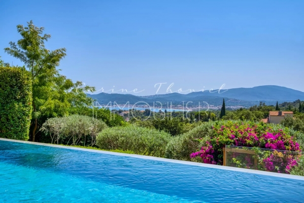 For sale house, villa Grimaud - Contemporary villa with sea view in a secure estate